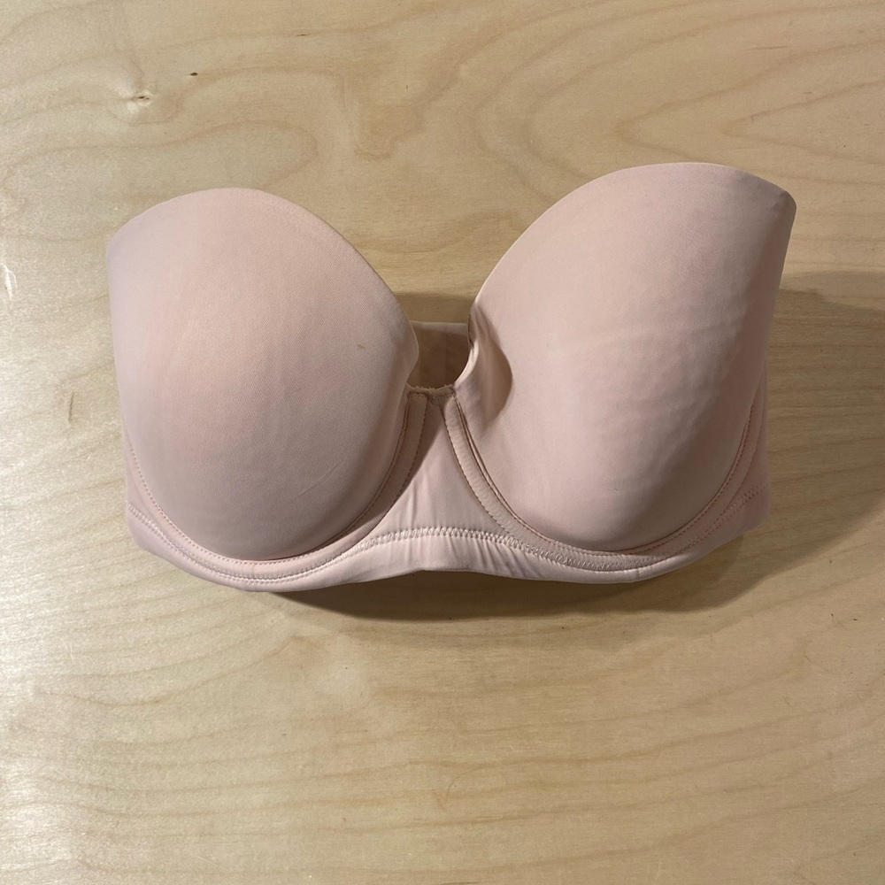 Strapless Seamless Nude Underwire Bra 32 F (MV) - Picture 4 of 7